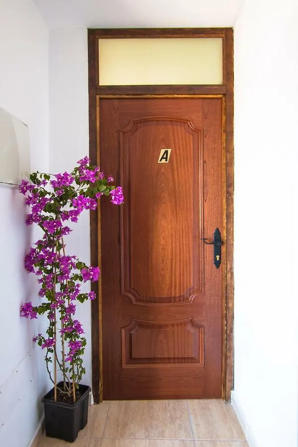 A Ensuite Apartment Con Zona De Patio Arrecife